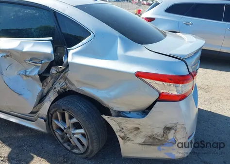 2014 Nissan Sentra S z USA, uszkodzony, nr VIN 3N1AB7AP3EY231560